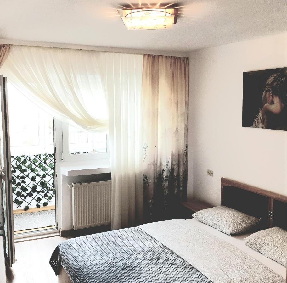 Apartament Carolina Parc Alba Iulia Exteriör bild