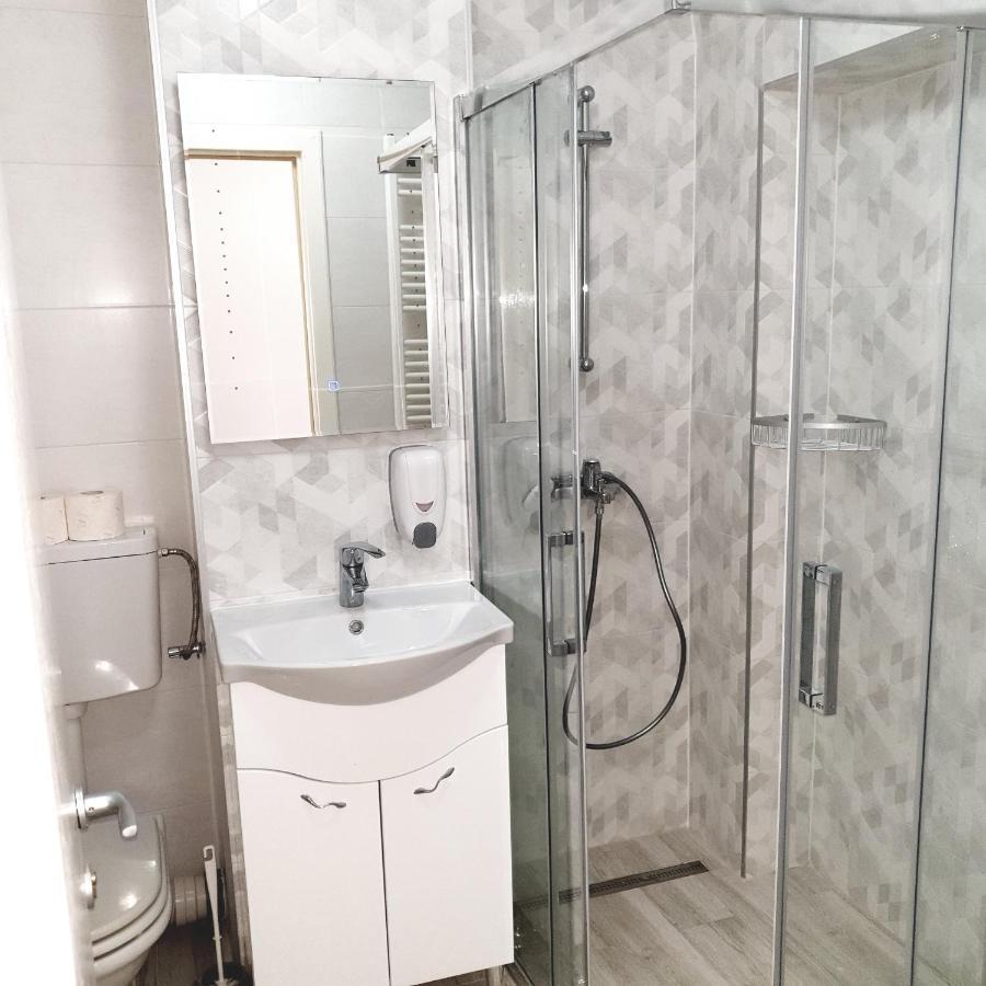 Apartament Carolina Parc Alba Iulia Exteriör bild